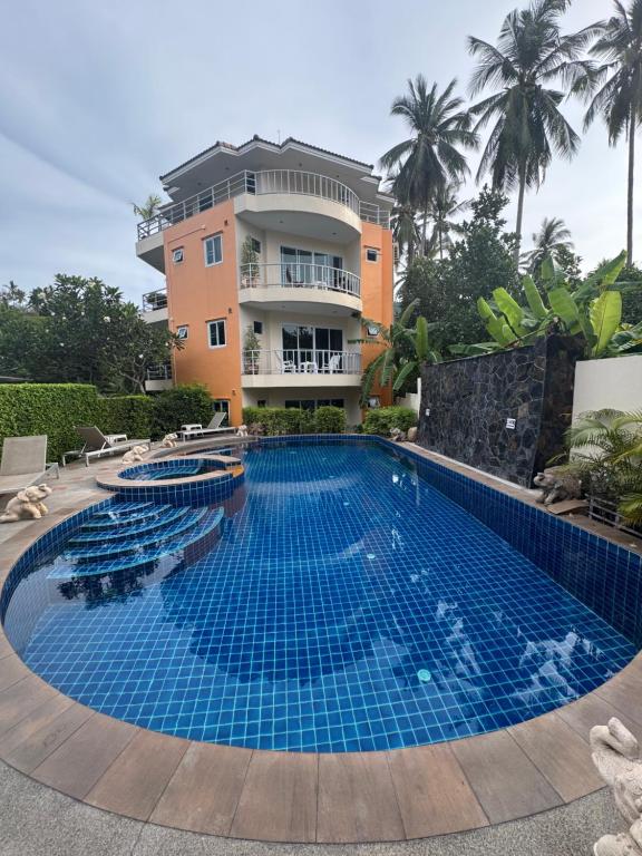 Great swimming pool