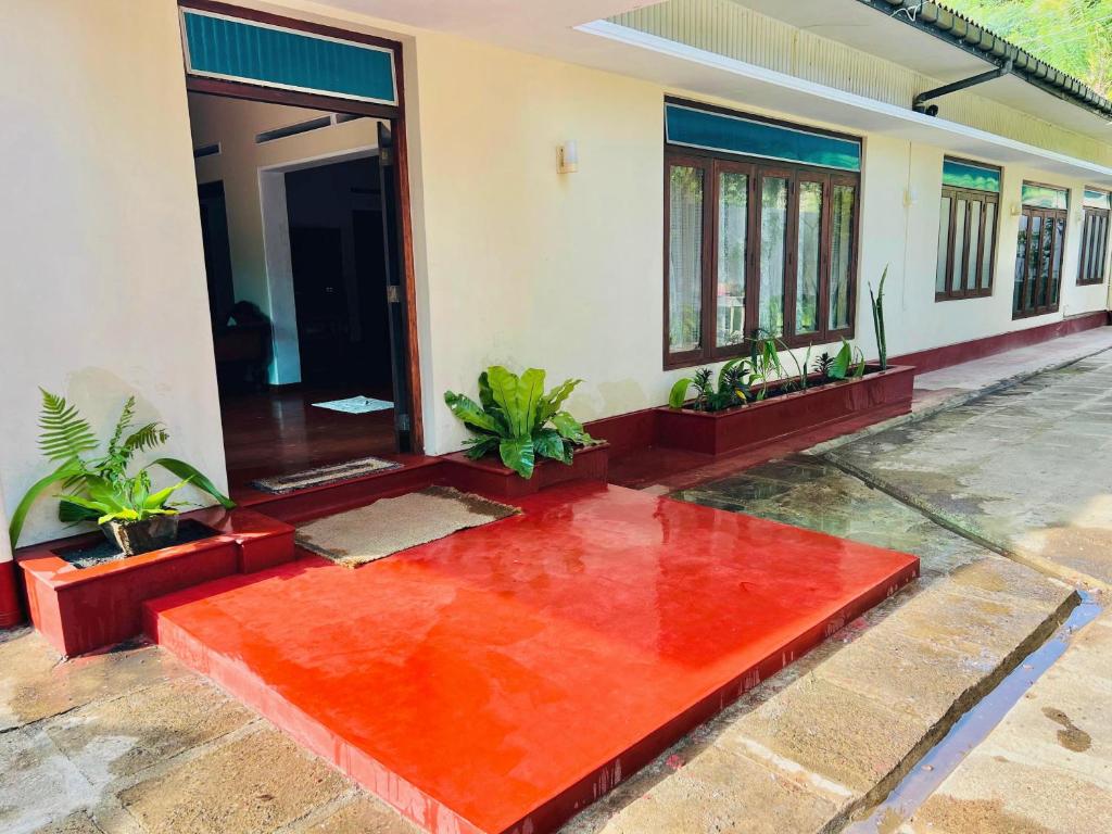 RAILS Unawatuna, Unawatuna