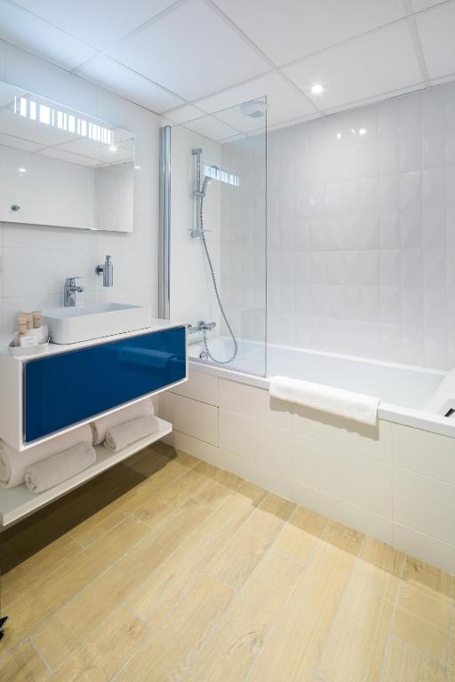 Hotel Le Rive Droite & SPA photo