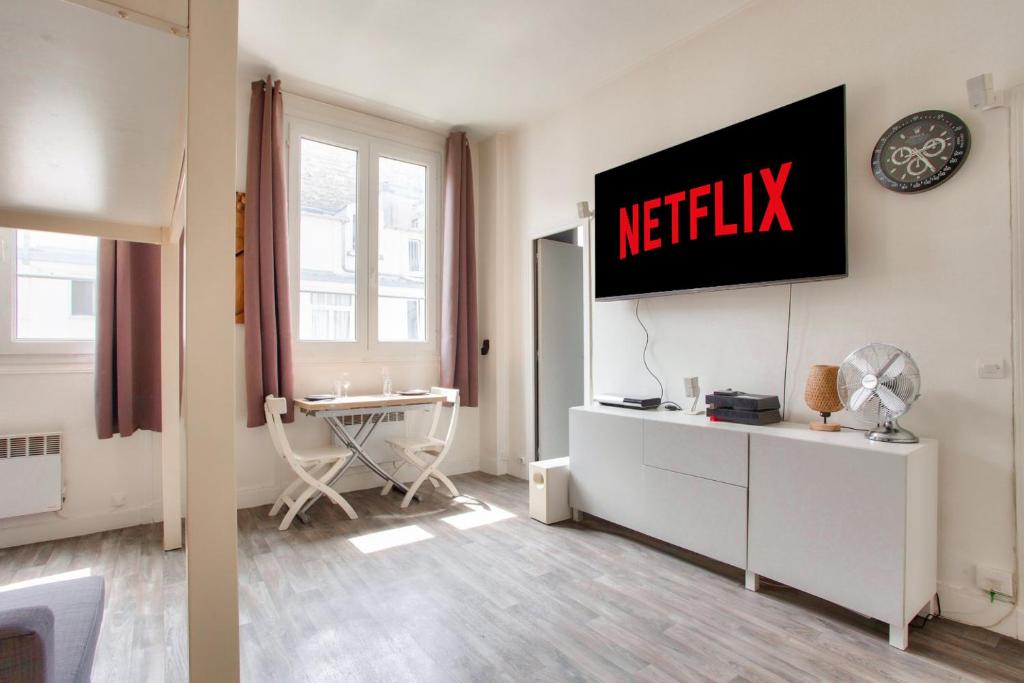 Montmartre Superbe Studio Paris Free Netflix - 3