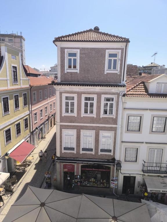 46 steps to beautiful apartment in city center, Aveiro