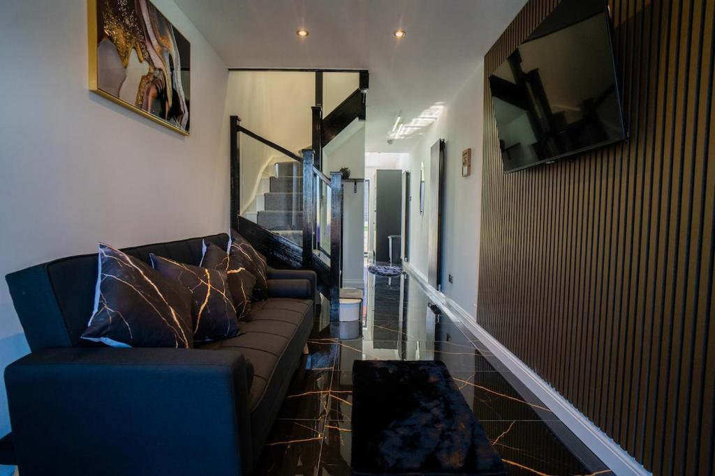 The Scouse Suite, Liverpool