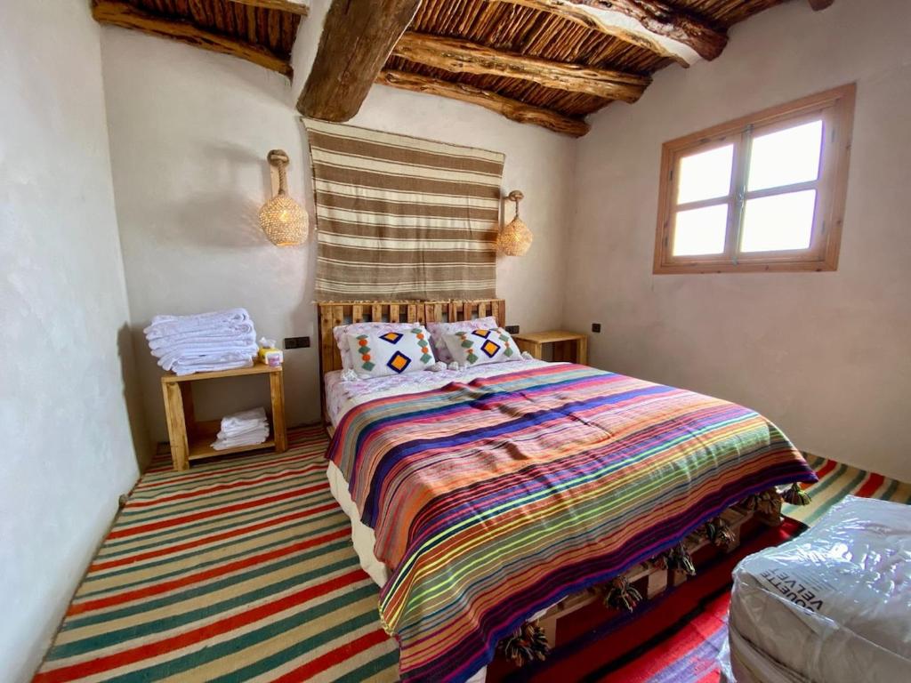 Rustic King Room with Shared Bathroom, Ouassane