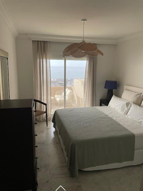 MyHouseSpain - Vistas al mar en Puerto Banus - 3