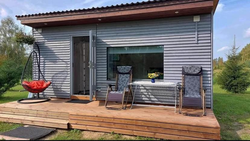 Välja Puhkemaja, Üksnurme