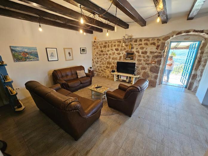 Dembelija Rooms