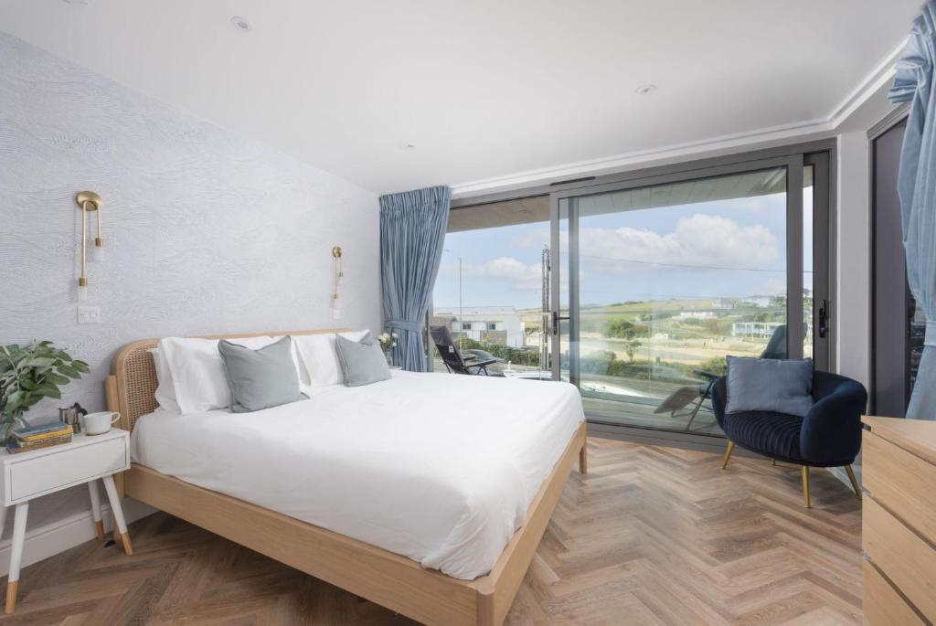 Apartment 3, Oasis Sands, Porth