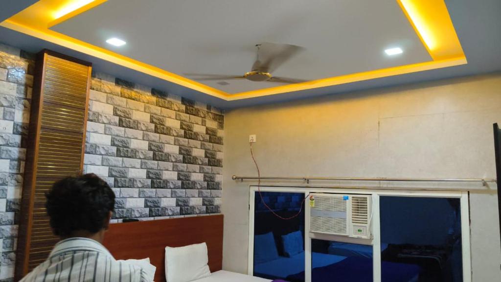 Shri Prakash Dham, Vrindavan