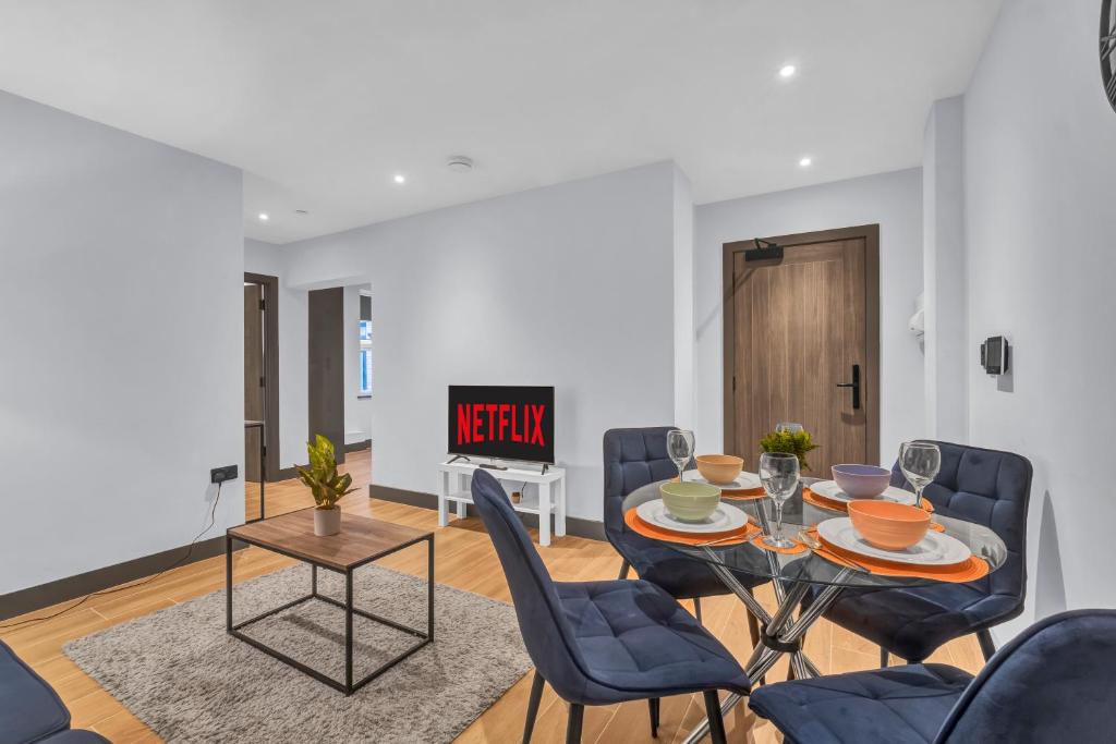 Lux 2BR 2BA 30 Mins Central London, Finchley