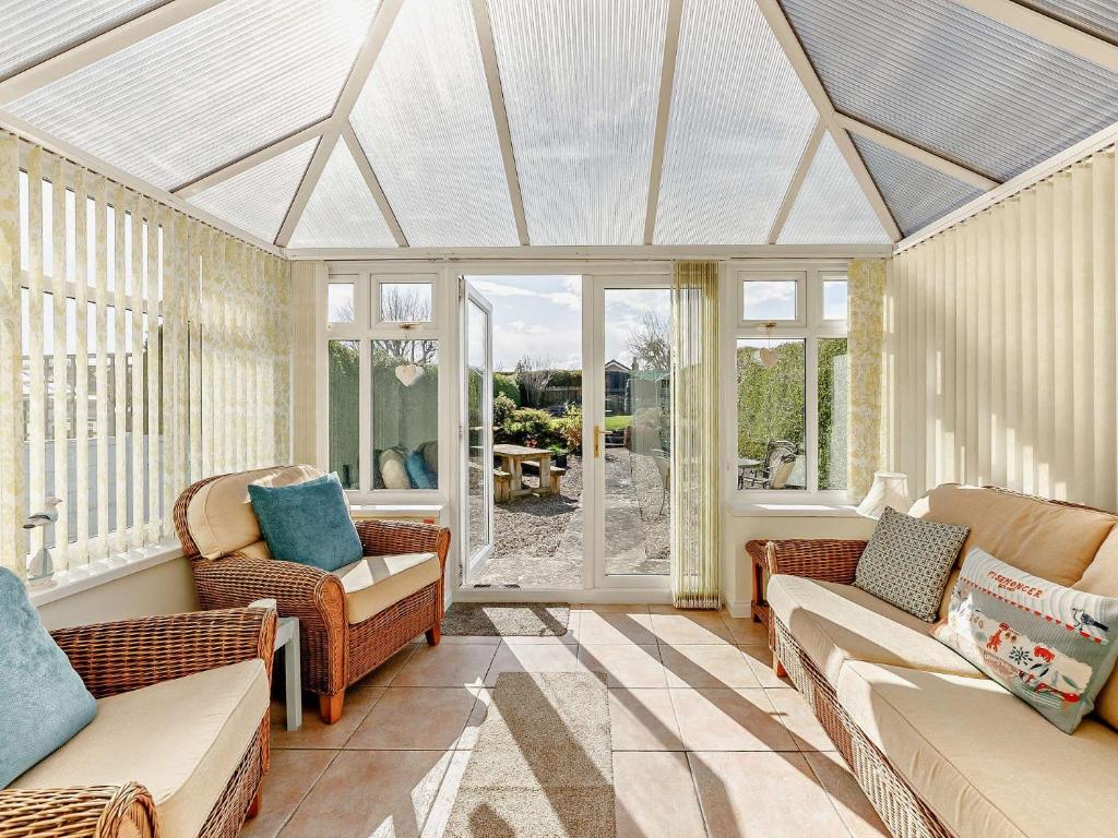 3 Bed in Seahouses CN153, Seahouses