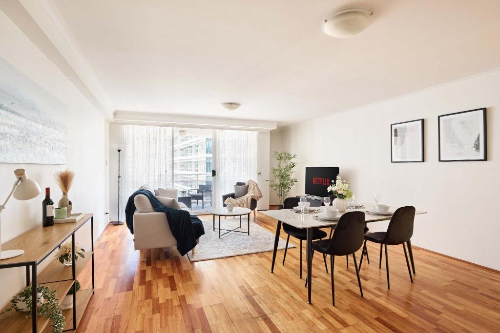 George St CBD Central Walk to Harbour, Sydney