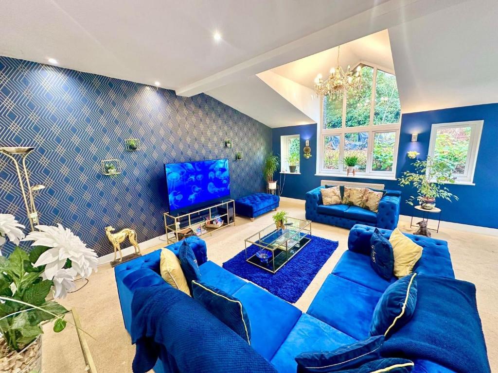 4 Bed Modern Home Near Top Attractions in Usk, Usk