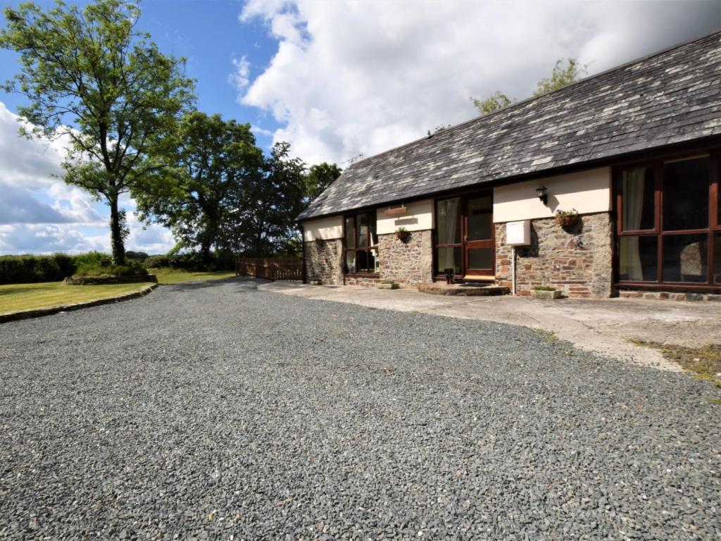 2 Bed in Bude MILLP, Clawton