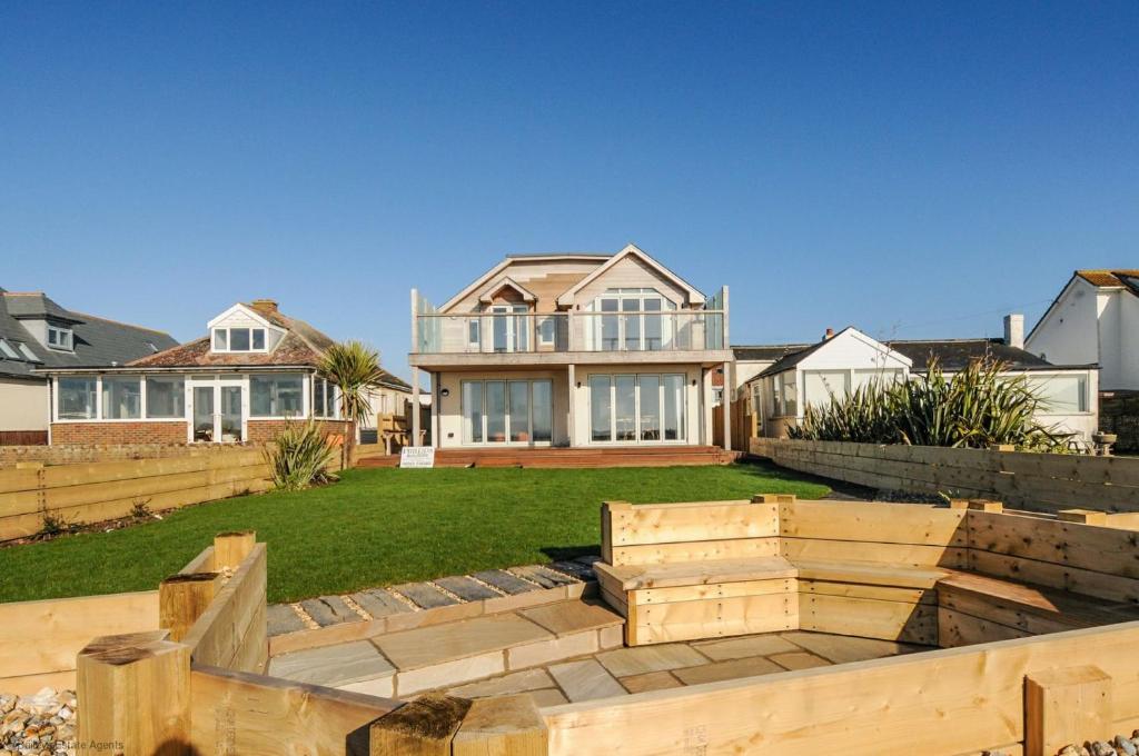 31 Marine Close, West Wittering, East Wittering