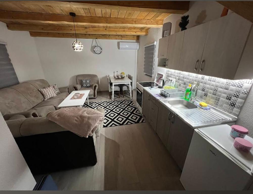 Holiday Home AZER - 3
