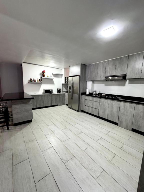 Casa familiar en centro de Quito - 4