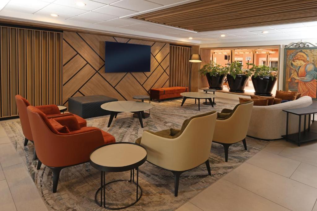 Holiday Inn Express Monterrey Galerias-San Jeronimo by IHG - 2
