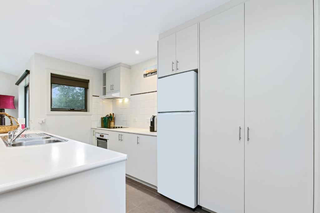 PARAVADISO - Walk to town, Apollo Bay