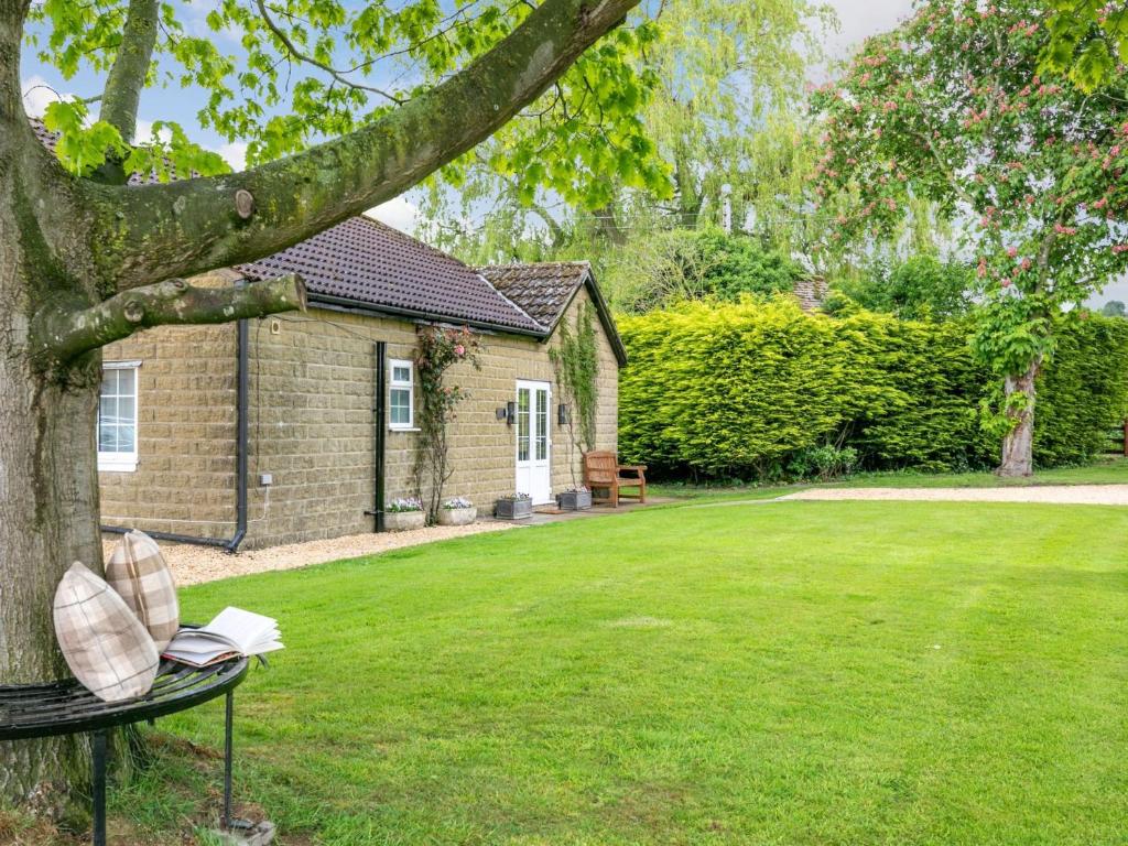 2 Bed in Easingwold 84000, Crayke