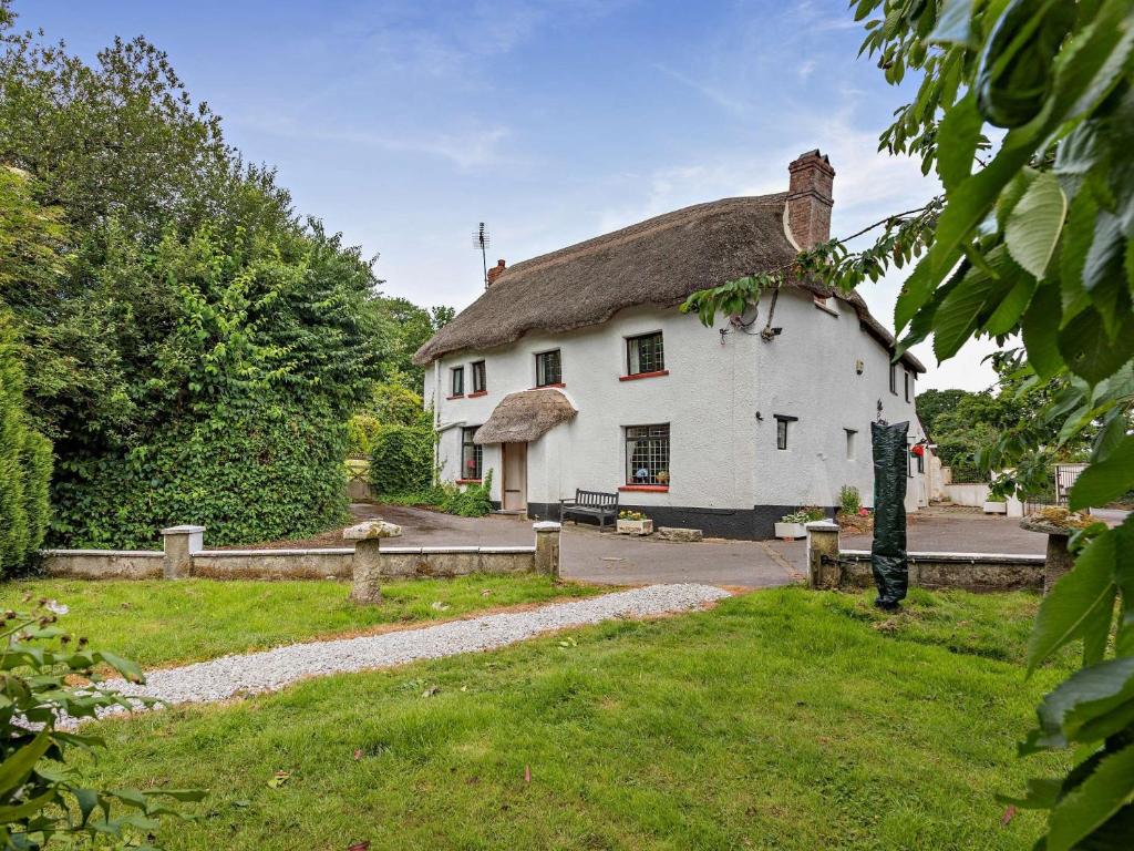 4 Bed in Dartmoor National Park 49535, Sampford Courtenay