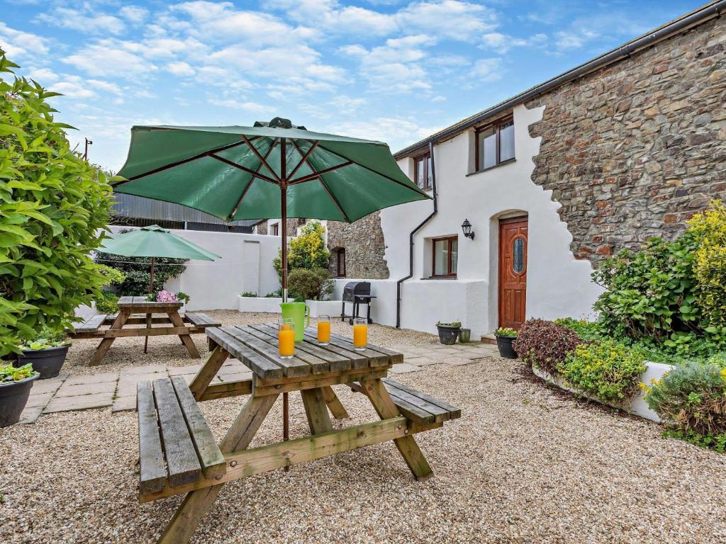 6 Bed in Bude PLOUG, Kilkhampton