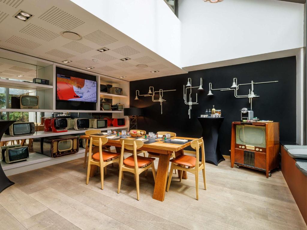 غرفة الاجتماعات/الاحتفالات