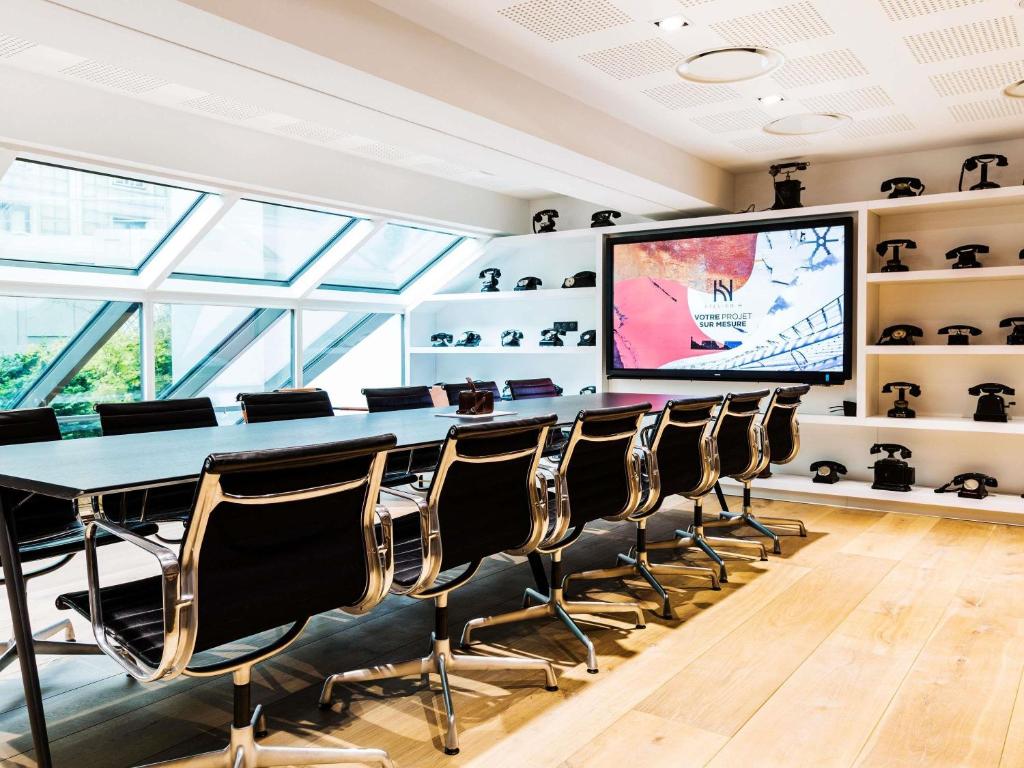 غرفة الاجتماعات/الاحتفالات