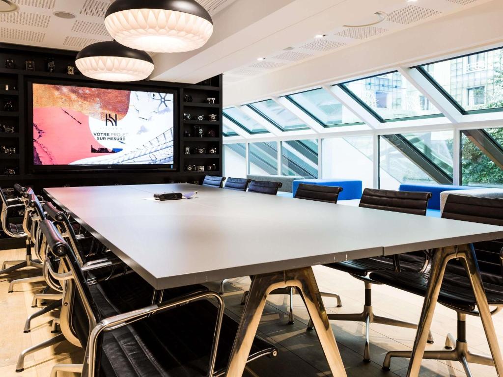 غرفة الاجتماعات/الاحتفالات