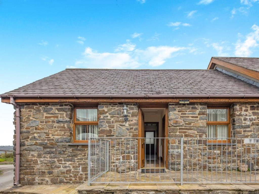 2 Bed in Aberystwyth TWLCT, Llanfihangel-y-creuddyn