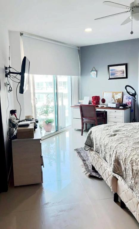 Apartamento en cartagena Morros E, salida a la playa, excelente ubicación - 1