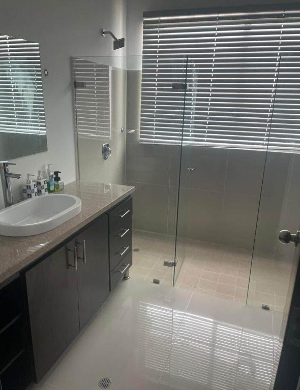 Apartamenro en Manga cartagena Duplex, aire acondicionado - 3