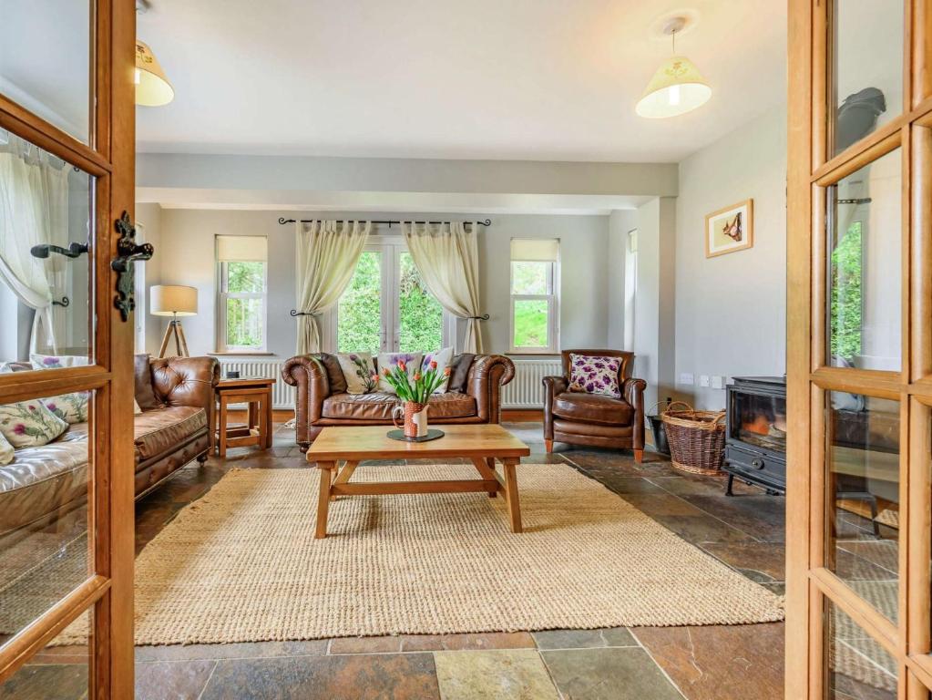 3 Bed in Thornthwaite SZ080, Braithwaite