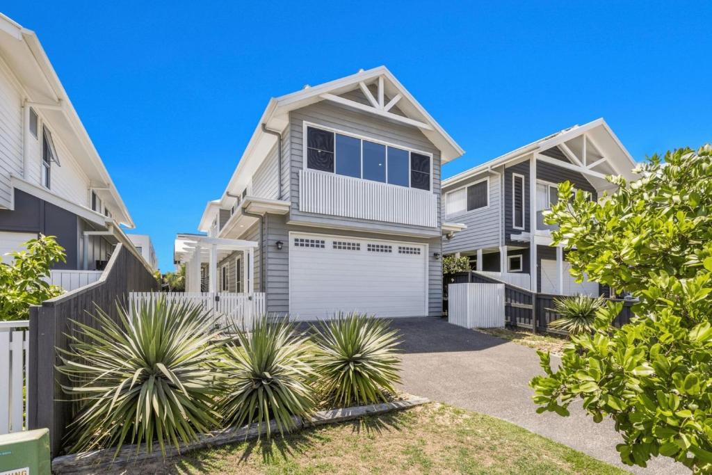 The Palms on Nautilus, Casuarina