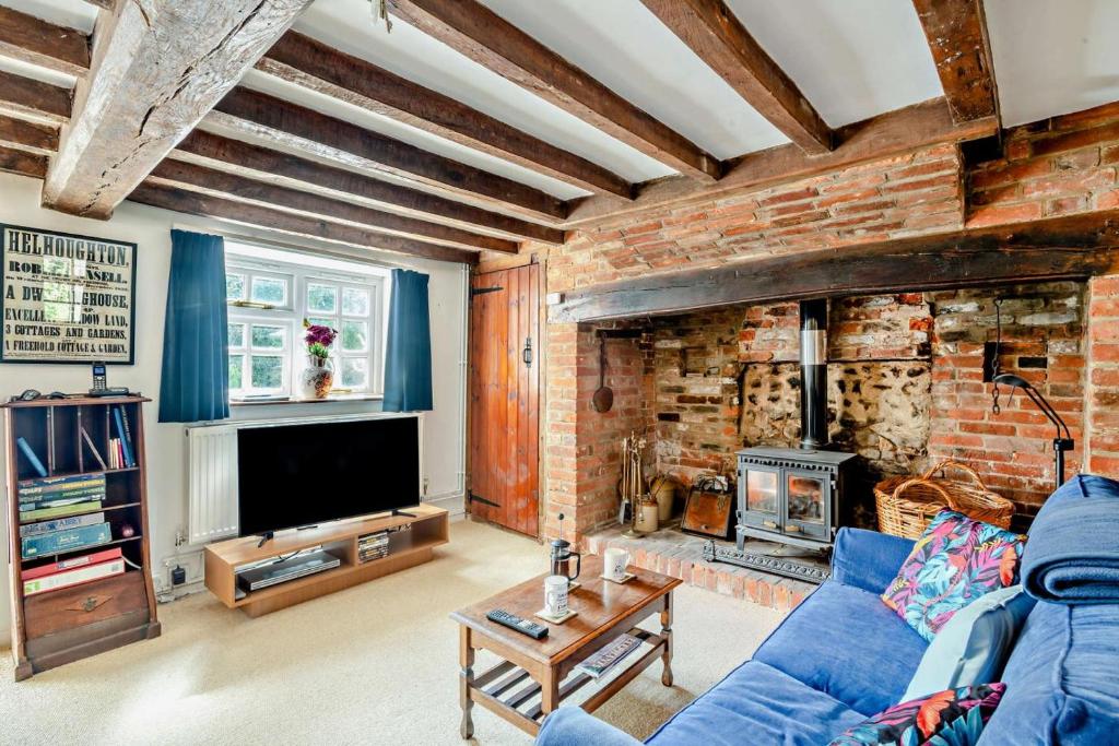 Badgers Hideaway, Helhoughton