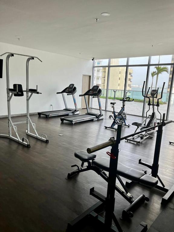 Bocagrande bay view gym jacuzzi pool - 4
