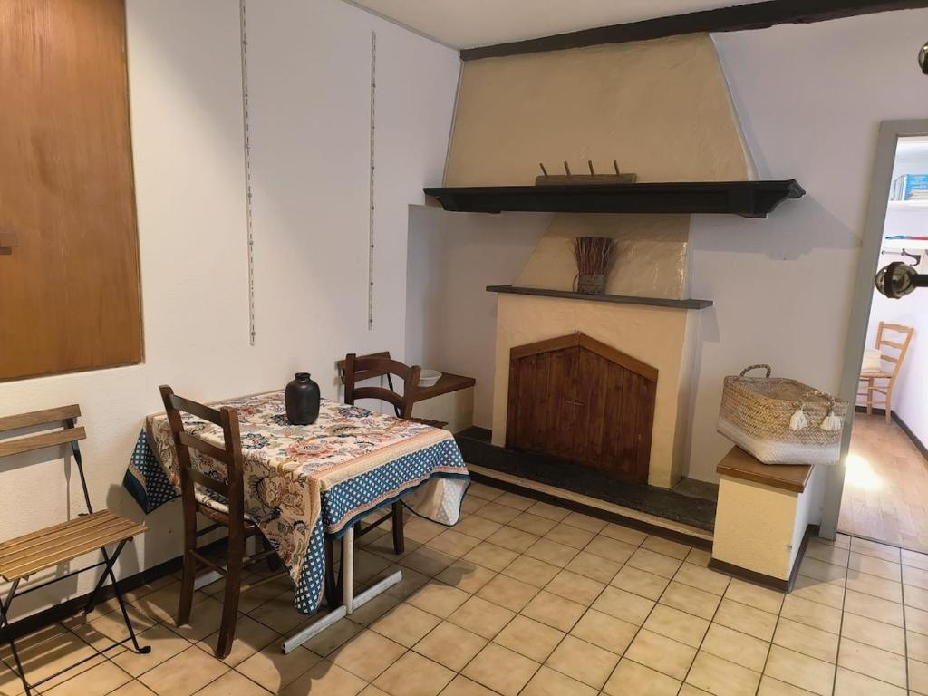 Romantic Court Apartment Sonvico - 4