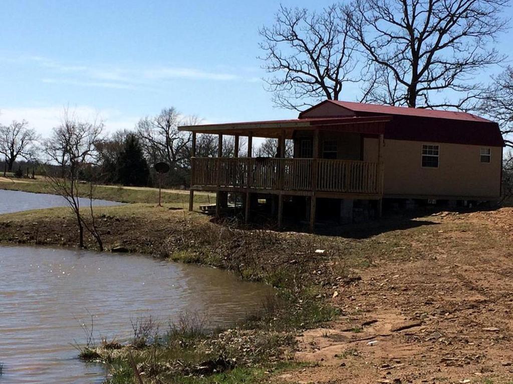 Rustic Cabin Rental with a Fishing Pond in Allen, Oklahoma, Allen