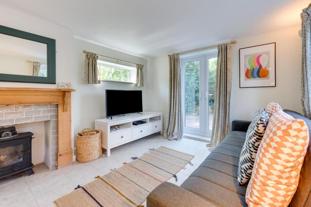 White Cottage, Rendham