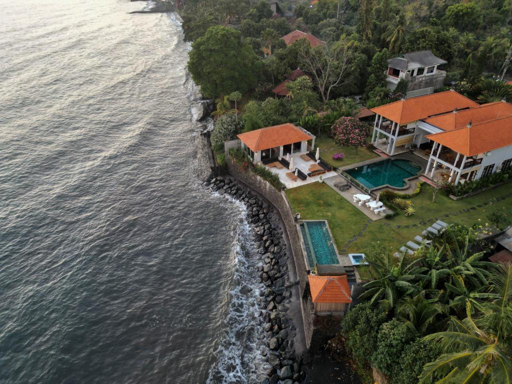 Seaside Oceana Suites by Mahaprana, Tejakula