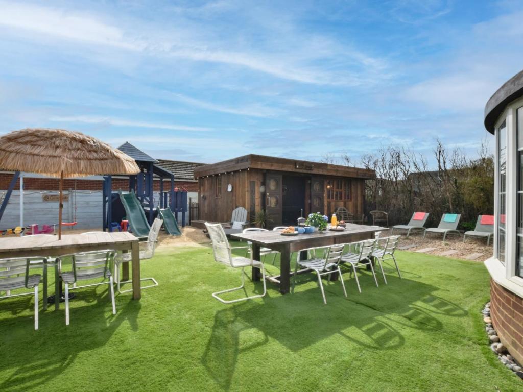 6 Bed in Camber 89037, Camber