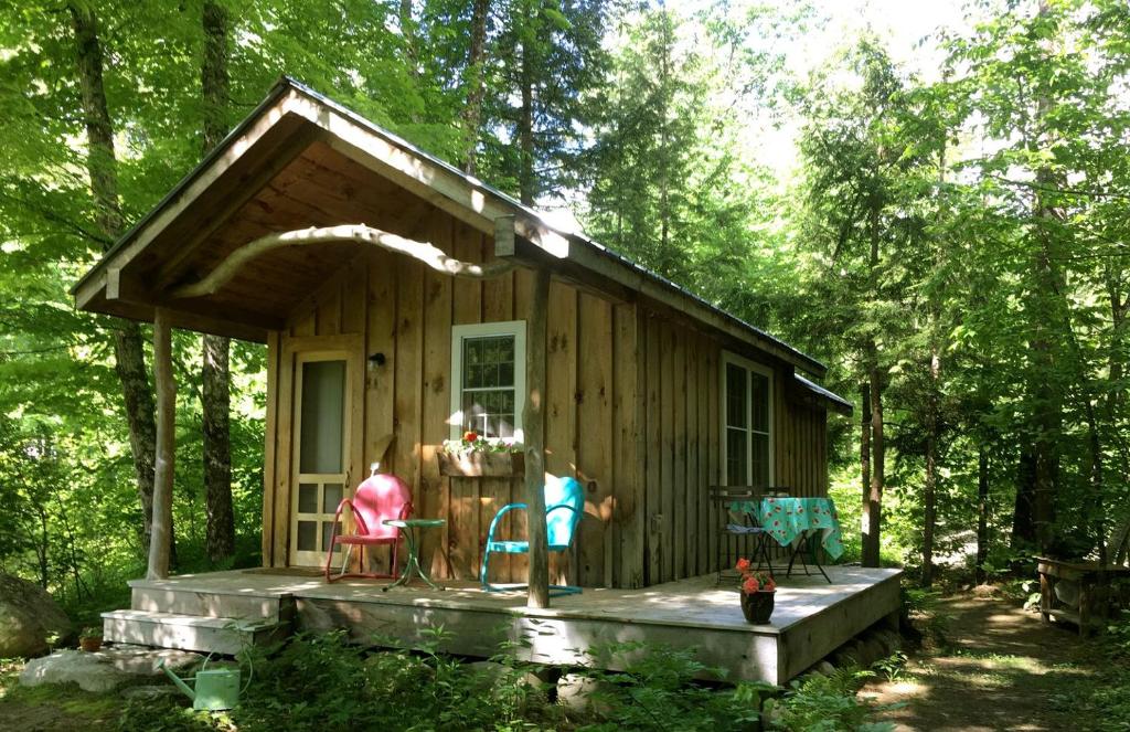 Custom Cabin Surrounded by River in Newfane, Vermont, South Newfane