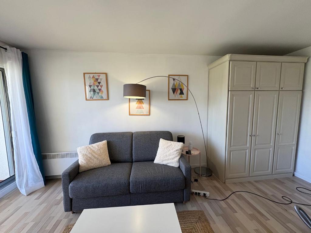 Studio lumineux, terrasse, clim, parking, centre ville - 4