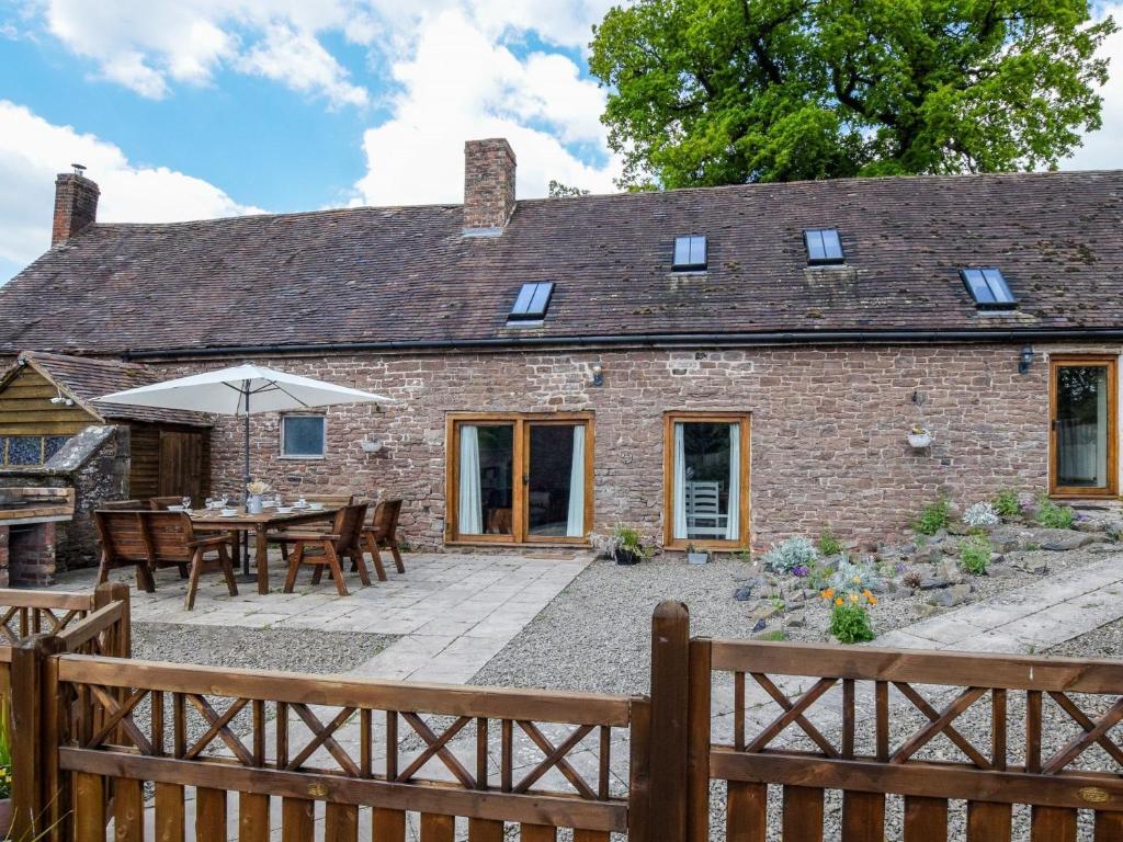 5 Bed in Ludlow 95212, Tugford