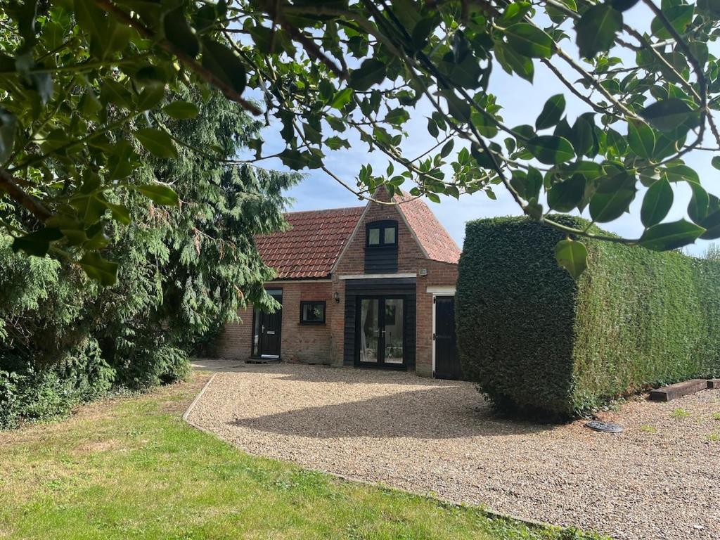 The Stables, a small house in Norfolk, Upton