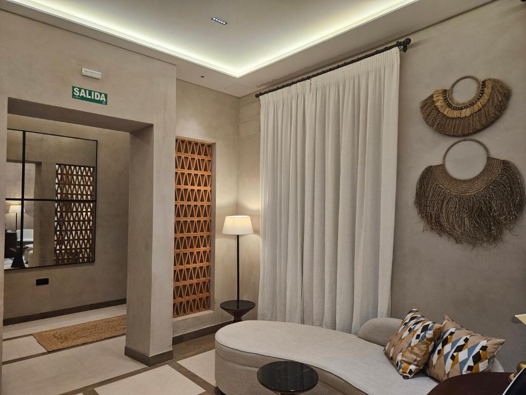 Puerta de la Ribera Suites - 3