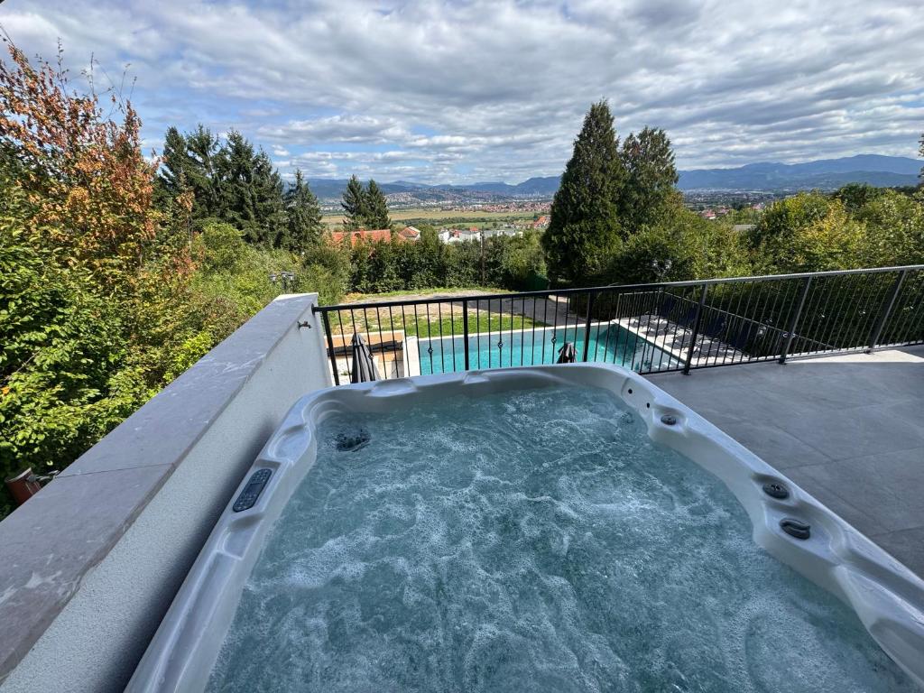Vila Ajlin Luxury Oasis Heaven - 2