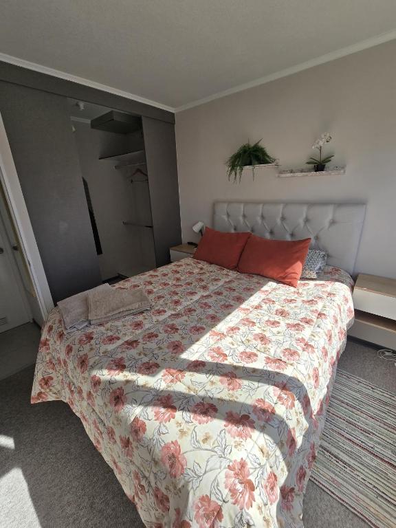 Departamento céntrico al costado de carretera 5 , aire acondicionado 9000 btu , estufa, wifi , parking privado - 1