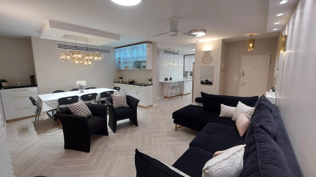 Luxe on Dolev, Bet Shemesh