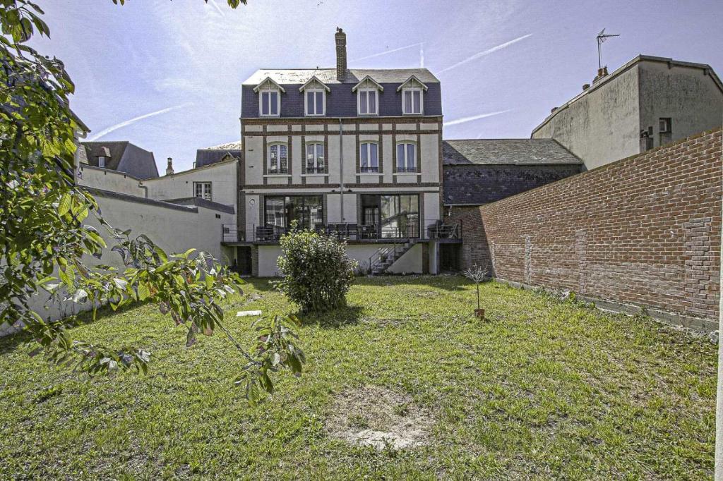 House for 18 people with cinema Place Morny - 2