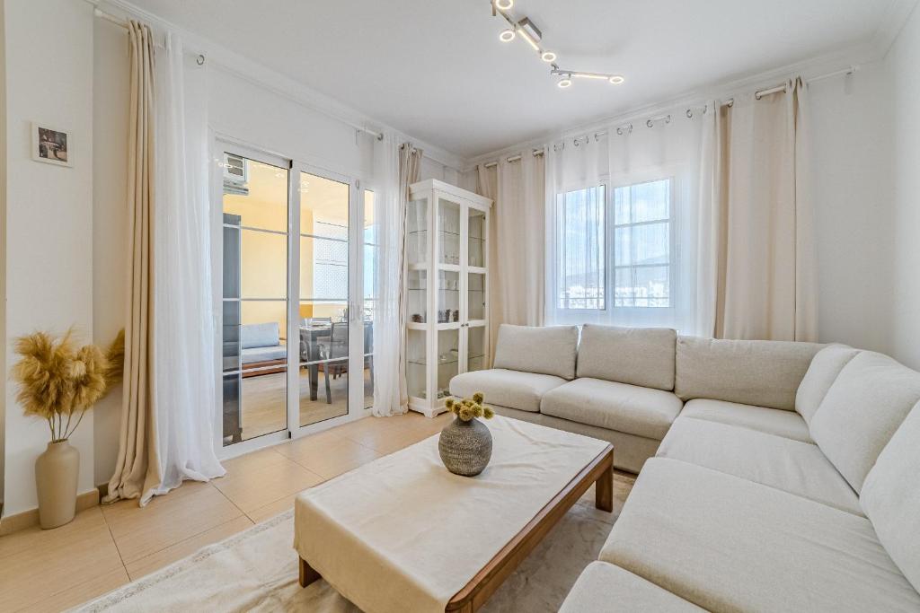 Costa Adeje, 2 bedrooms apartment - 1